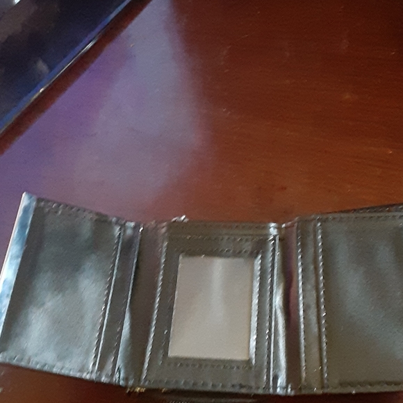 Wallet - Picture 3 of 4